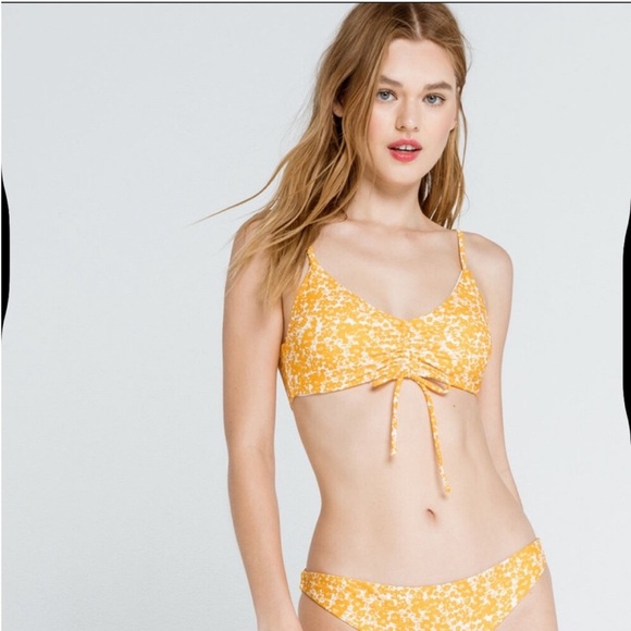 Tilly's Full Tilt Cinch Tie Yellow Bikini Top Size Small. - Picture 1 of 4
